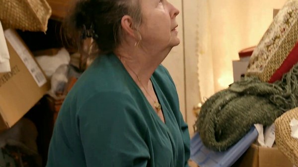 Hoarders (TV Series 2009– )