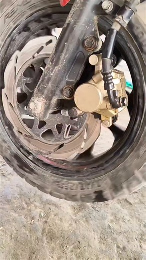 Neeraj Prajapati on Instagram: "Tvs Ntorq break pad chenj #mechanical #trendingreels #quotes #instadaily #viral"