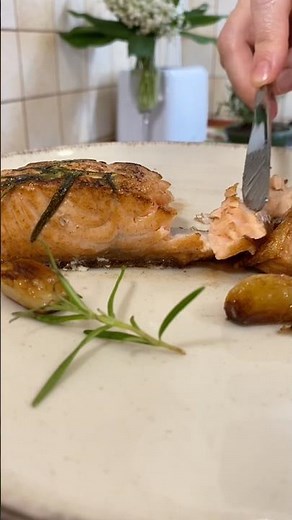 20-Second Medium Salmon Steak