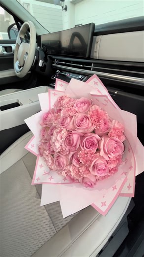 Beautiful Flower Bouquets to Brighten Your Day