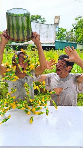 hai anh em trêu chọc nhau siêu dễ thương 🌽🌽🌽🍭🍬🍭🍡🍫🍬🍭🍡🍩🍪👶🧓👴♥️👴 #shorts #cute #funny