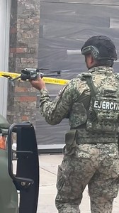 520K views · 10K reactions | Militares vuelan dron en hechos de alto impacto en Culiacán, con el objetivo de vigilar el entorno ante posibles objetivos enemigos y tareas logísticas de reconocimiento 殺 | Brandon Sainz Blog | Facebook