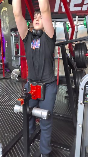 Inspiring Young Lifters: A 13-Year-Old's Journey