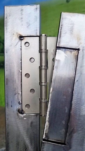 819K views · 11K reactions | not everyone knows how to install hinges properly #technique #trick #hinges #creative | iron trick | Facebook