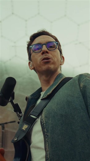 part show, part circus #corywong #anomalie #livemusic #plugin #guitar