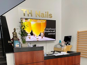TH Nails & Day Spa USA