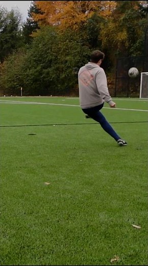 Get the Perfect height when CROSSING the ball! #shorts #soccertips #soccer