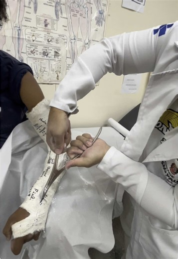 Relaxing ASMR Plaster Sounds for Sleep and Calm