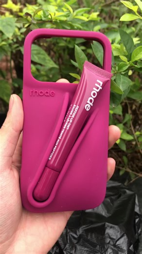 Perfect Phone Case for IPhone 17 Pro max lipgloss 💄 #rhode #rhodeislandcheck #iphone17promax #iphone17promaxcase #viral