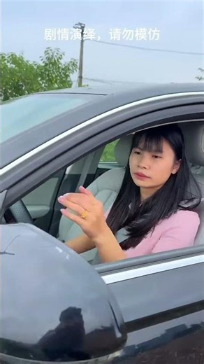 A Novice Driver Got Stuck On A Narrow Road And Did This #automobile #drivingreview #accident