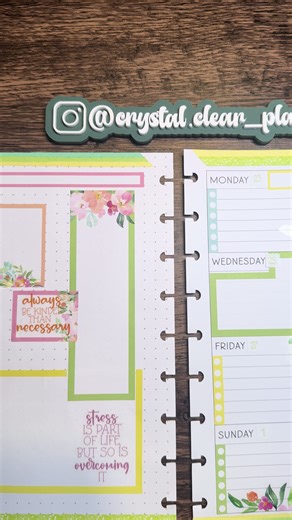 Watercolor florals in my dashboard planner? Yrs, please! 🌸🌻🌺#planner #plannerlove #planning #plannercommunity #creativeplanning