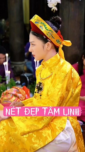 193K views · 3.5K reactions | Lạy HOÀNG ghế Hoàng đẹp quá. Hoàng thương độ cho ai chia sẻ về Hoàng ạ  #đạo_thánh_mẫu #quan_hoàng_mười #hầu_đồng | NÉT ĐẸP TÂM LINH | Facebook