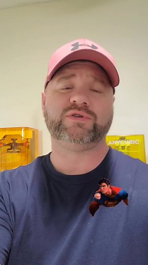 Superman 3d print and paint #superman #manofsteel #3dprinting #3dprinted #3dprinter #comics #collectibles #statuecollectors #modelpainting #FindYourEdge