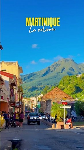 Le #volcan 🌋 Montagne Pelée en #martinique sous surveillance. L’éruption n’est pas impossible