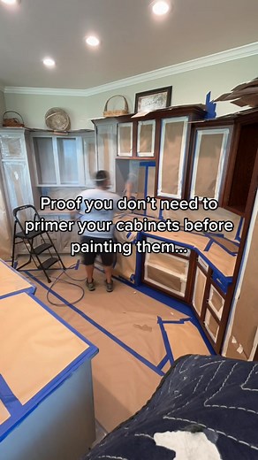 Annie Sloan Chalk Paint for Beautiful Kitchen Cabinets