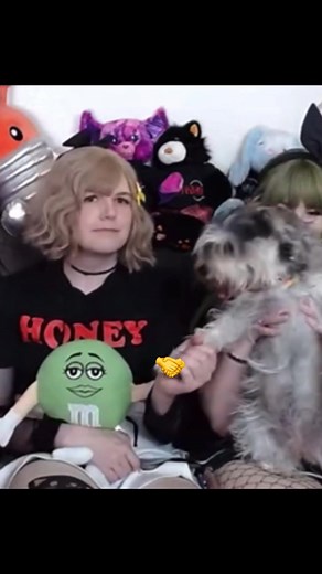 Hey have you guys seen the dance group I’m in @neodreamidols #neodreamidols #bts #bloopers #fyp #wiisports