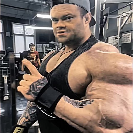 ᴀʟʟ ᴅᴀʏ ʙᴏᴅʏʙᴜɪʟᴅᴇʀꜱ on Instagram: "RUSSIAN GIANT #bodybuilding #sergeydanilov #muscle"