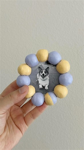 821K views · 4.1K reactions | The cutest round photo frame  #sculpd #airdryclay #pottery #fall #giftideas #craft #diy #diycraft | Sculpd | Facebook