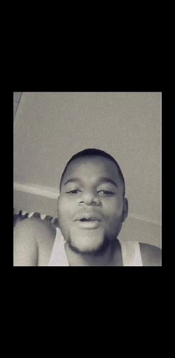 French Kiss. � | Sebola GPll