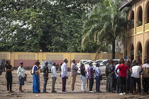 Élections en RDC : la Céni reconnaît des difficultés et prolonge l'ouverture de bureaux de vote