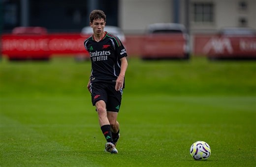 Arsenal academy midfielder continues trial with Fulham