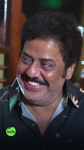 Fun, Food & Full Energy 😎 | Actor #RajaRavindra With #RaviTejRavuri at #KritaaNagar 🔥 #StreetByte