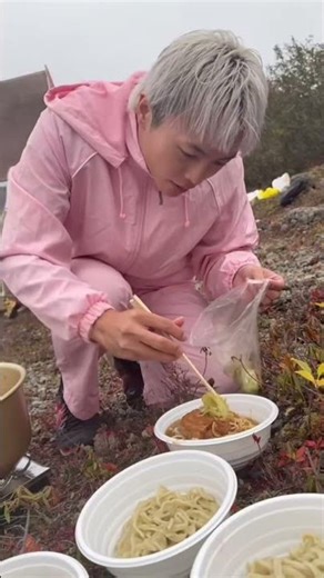 We tried making Yamaokaya ramen on a hill in the mountains, and here's what happened 😂 #shorts