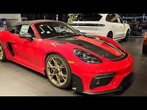 How to: Operate the top on the Porsche 718 Boxster Spyder RS.