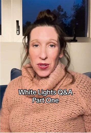Join me as I answer your White Lights questions- part one! I so enjoyed all the questions you had for me last week. I'm looking forward to answering more in part two! 🪽✨ . . #laurenkatebooks #whitelightsseries #fallenseries #romantasy