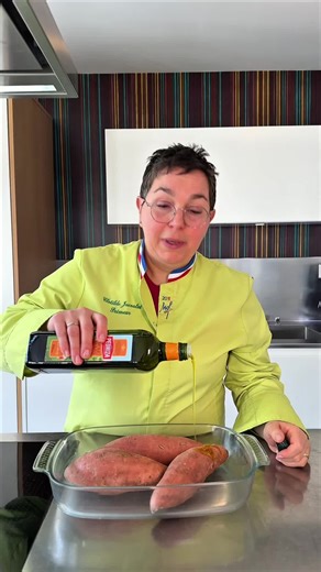 On suit la trend de la patate douce au fromage 🔥 Évidemment, chez nous, on a choisi le comté 🧀 Une association ultra gourmande… Je te laisse checker la vidéo et m’en dire des nouvelles en commentaire 😋 #trend #pourtoi #foodtok #primeur #foryou