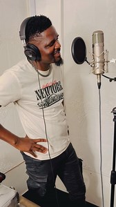 😄😄Yesterday I had a in and out of Harare, made a turn at @passionjavarecords. Touching Big Big West Africa with Spirit @africapraise_vpim good people 📌📌 | Canaan Nyathi