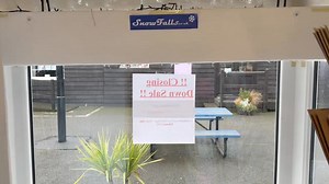 We are selling our window display snow shaker machine. Create stunning snowfall effects effortlessly with the Snow Shaker — a compact, reliable unit designed to disperse artificial snow, confetti, or petals smoothly and almost silently. Perfect for eye-catching Christmas window displays, weddings, events, retail promotions, and professional photoshoots where atmosphere matters. £100 ono More info in comments | Celebrations and Toys