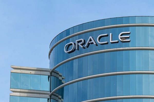 Oracle Moves From Silicon Valley to Texas