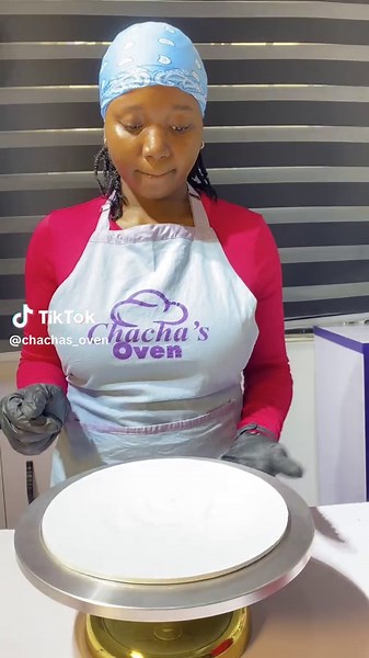 Faithful God👏🏻 where do I start from to say Thank you 🙏 You’ve carried me dearly and at your feet I daily lean on. Thank you for March! April is for signs and perfection, Amen 🙏 Glad to say the Bakery is Open and we can process all orders☺️ We’re in Owerri and we can deliver to you anywhere outside Owerri as well, for all cakes, treats, gifts and surprises Kindly send a DM or WhatsApp/call 08146883575 Thank you for your kind patronage! #cakesinowerri #25thbirthdaycake #whippedcreamcake #ower