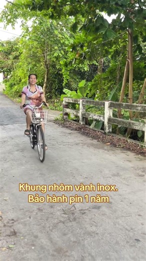 Xe đạp trợ lực Yamaha Nhật. Pin mới 12ah. Bảo pin 1 năm Lh0902876514