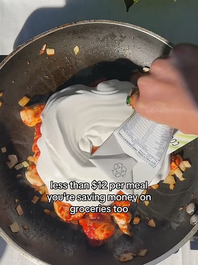 This is the easiest and best value way to eat incredible food and get in shape. Foobe meal delivery has the most incredible menu items! #mealprep #readymademeals #mealdelivery #weightloss #keto