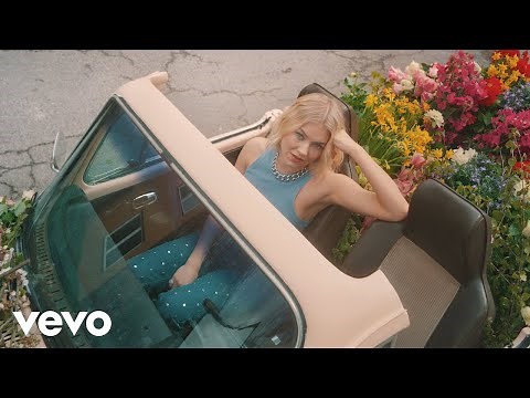Astrid S - Dance Dance Dance (Official Music Video)