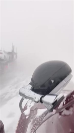 ⚠️ WHITEOUT CONDITIONS This footage from the Minnesota State Patrol shows dangerous whiteout conditions and zero visibility on Highway 2 east of East Grand Forks. 🎥 X/@MSPPIO_NW | Fox 9