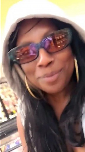 Gangsta Boo #gangstaboo Rapping and #twerking At Ralph's [Grocery Store] #losangeles