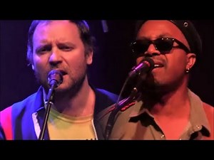 DELGRES ET CANNIBALE LIVE AU CARREAU DU TEMPLE A FOULE SENTIMENTALE EMISSION DE FRANCE INTER PARIS