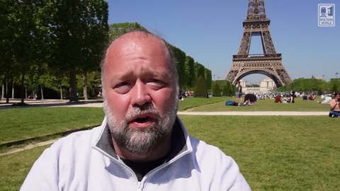 The 5 BIGGEST Tourist Scams in Paris & How NOT to Fall for Them