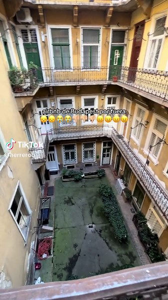 merecía la pena😎 #hungary #budapest #airbnb #booking #travel | airbnb