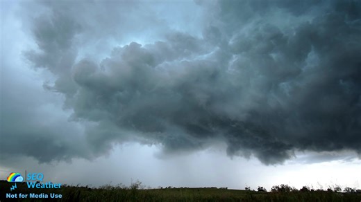 Nice little time lapse I got facing north from Boonah, QLD as the storms started merging into one big mess. Video: SEQ Weather (Daniel S) Not for media use. | SEQ Weather