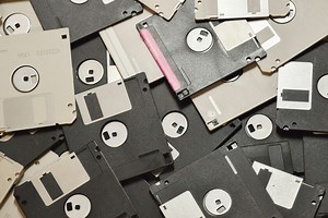 El misterio de los 1,44 MB de los disquetes: una 'mentira' detrás de una campaña de marketing