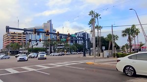 8.1K views · 145 reactions | LIVE at Oakland Park Blvd and US-1 the KEN-ANN Building and Looking Around to See How It's Looking Currently on 10-20-24!!!! Who Else Has Made Multiple Memories Here in Fort Lauderdale?!? 樂 #flashbacksouthflorida | Flashback South Florida - Memories and Memorabilia | Facebook