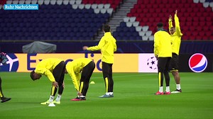 🏃🏻‍♂️ Rund 60 Minuten dauerte das Abschlusstraining des BVB am Dienstagabend in Paris. 📹 Hier gibt‘s die Impressionen im Video sowie die Aussagen von Lucien Favre und Roman Bürki: bit.ly/3aGPW7R (Bildmaterial: BVB-TV) | Borussia Dortmund - BVB