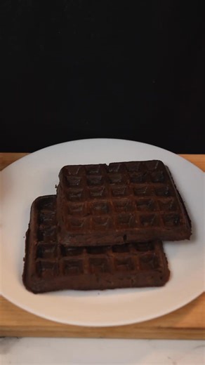 6.3K views · 64 reactions | High protein oats waffles 襤襤 ASMR Cooking . . . #asmr #asmrcooking #asmrsound #asmrvideo #oats #oatsdrink #highproteinoatswaffle #chocolate | Indian Vlogger Gaurav | Facebook