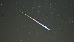 Look up! Bright Leonid meteors may streak across the sky overnight tonight - The Weather Network
