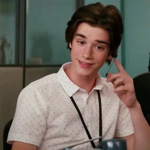 minha meta é de 10k ✅ me ajuda aii 😔🙏 • • • #filmes #series #cortes #viral