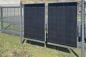 Sunwind Vertisolar dévoile un panneau solaire vertical doté de son propre antivol intégré
